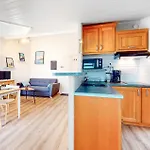 Pet Friendly In Saint-georges-de-didon *