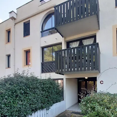 아파트 Beautiful Apartment In Saint-Georges-De-Didon